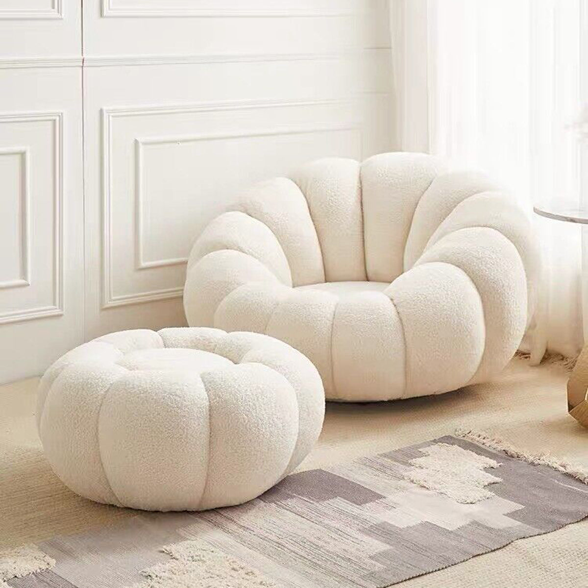 POLLY - Boucle Chair & Ottoman